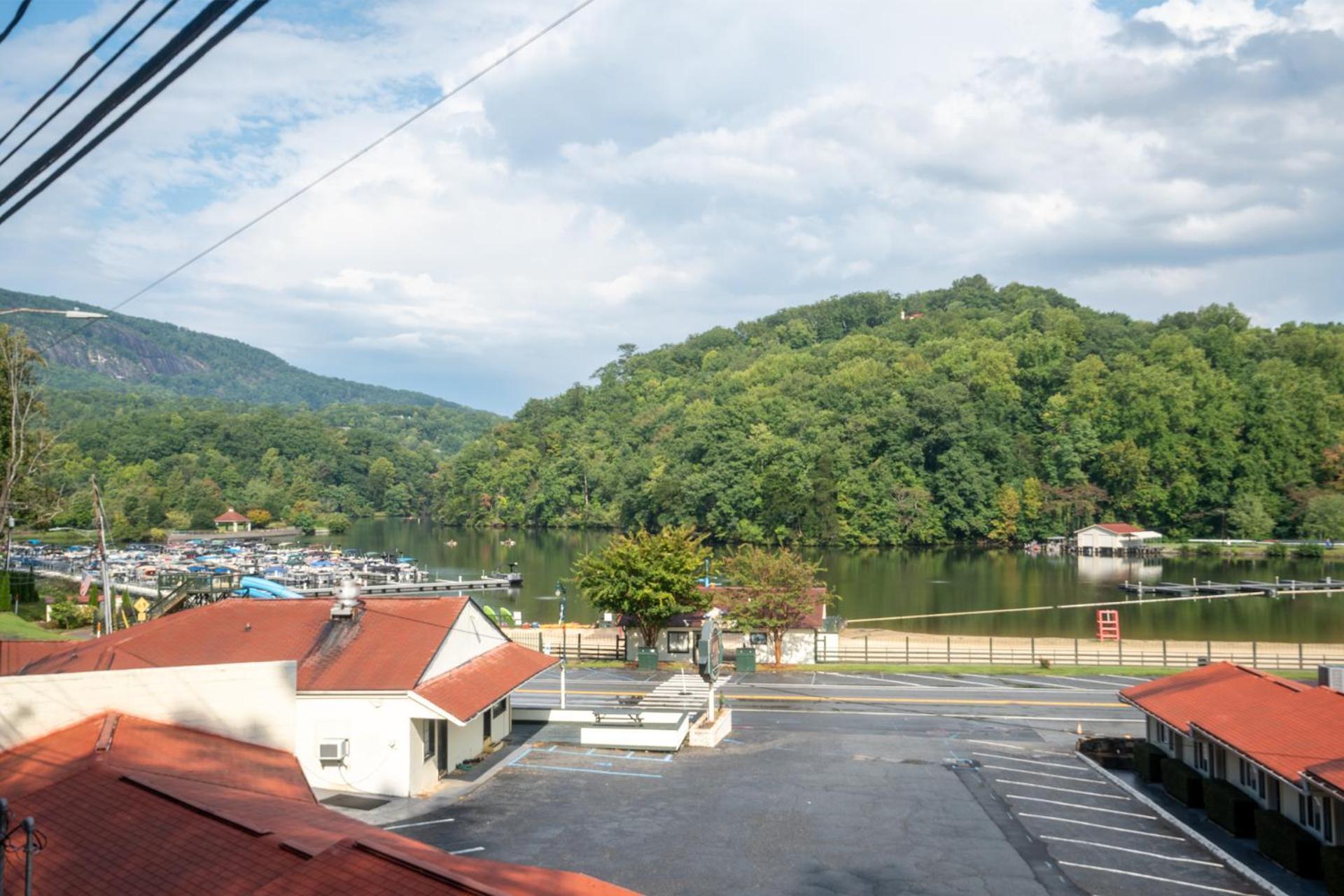 Lake Lure Inn And Spa Exteriér fotografie